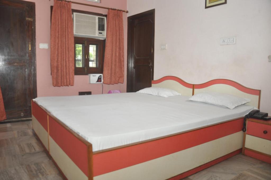 Aapnni Hotel Jaipur Phòng bức ảnh