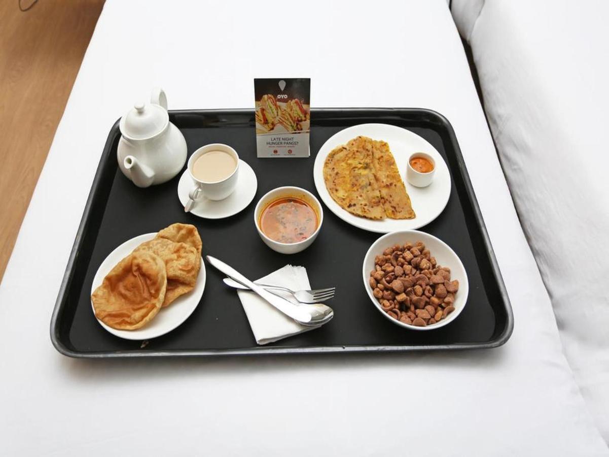 Aapnni Hotel Jaipur Ngoại thất bức ảnh